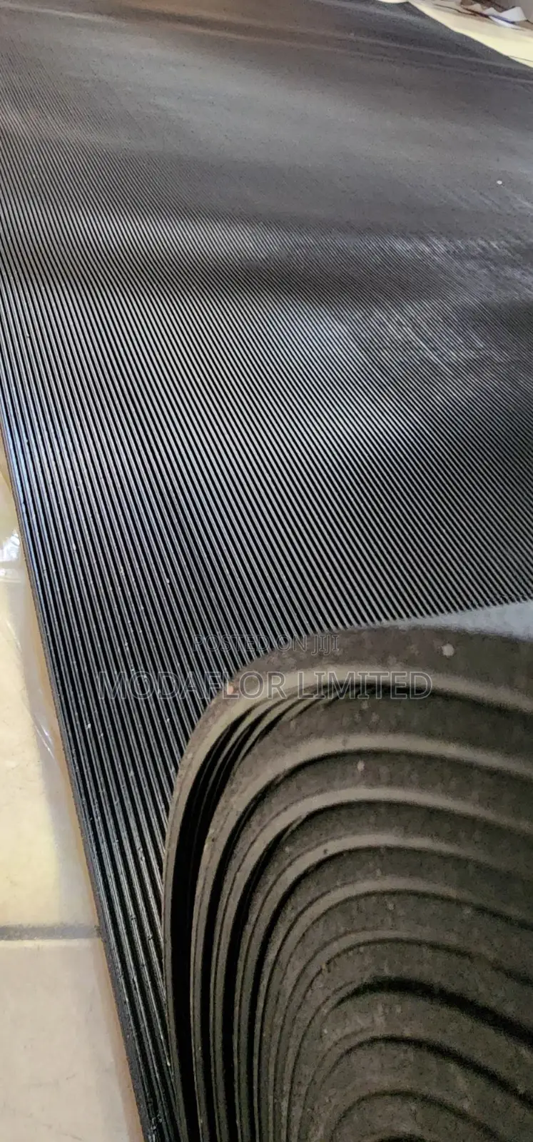 Ribbed Rubber Mat for Walkways, Offices and Entrance Areas