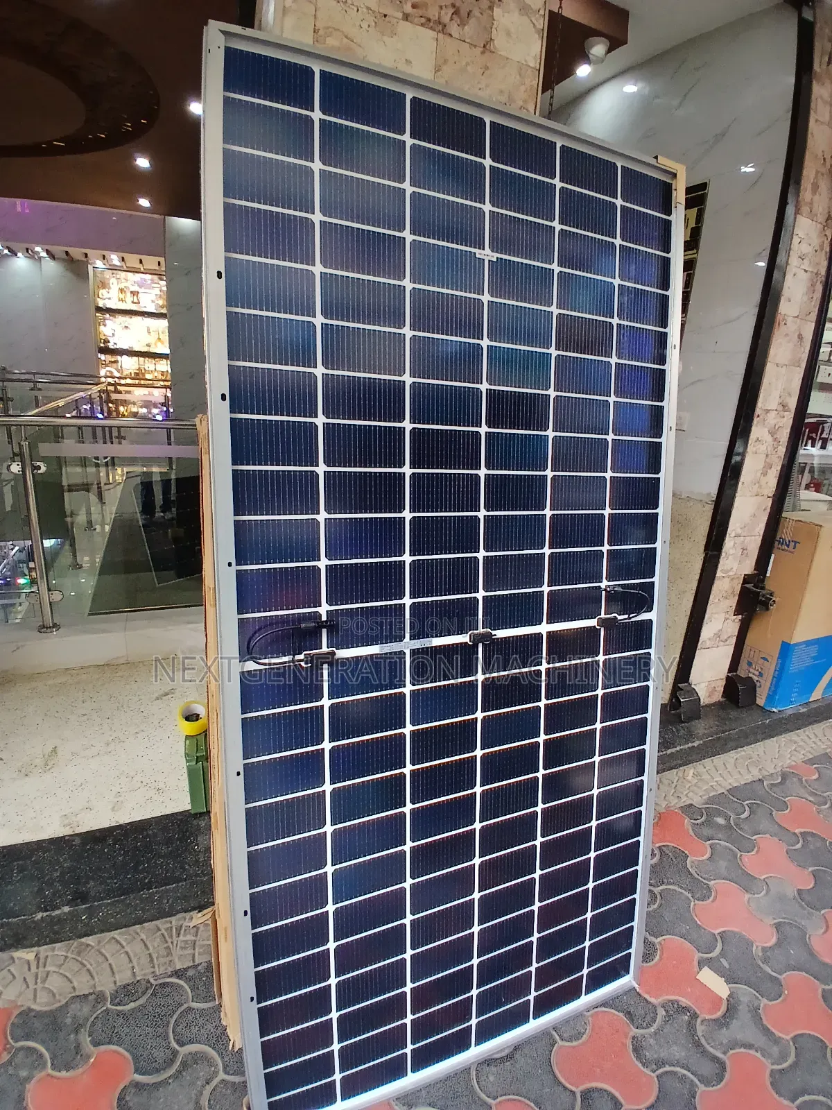 Solar Panel 595watts