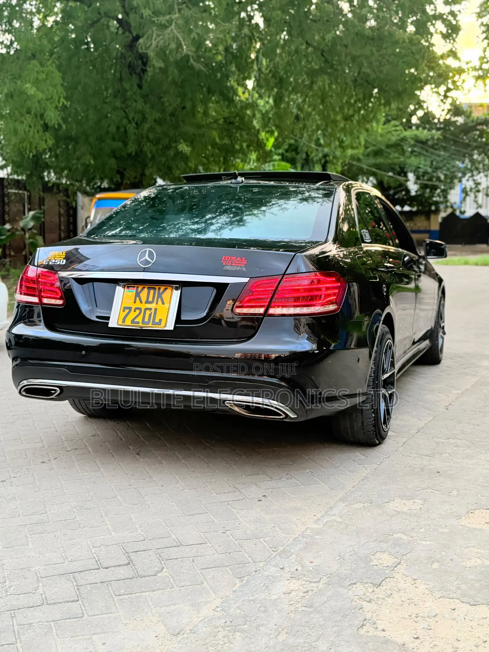 Mercedes-Benz E250 2015 Black