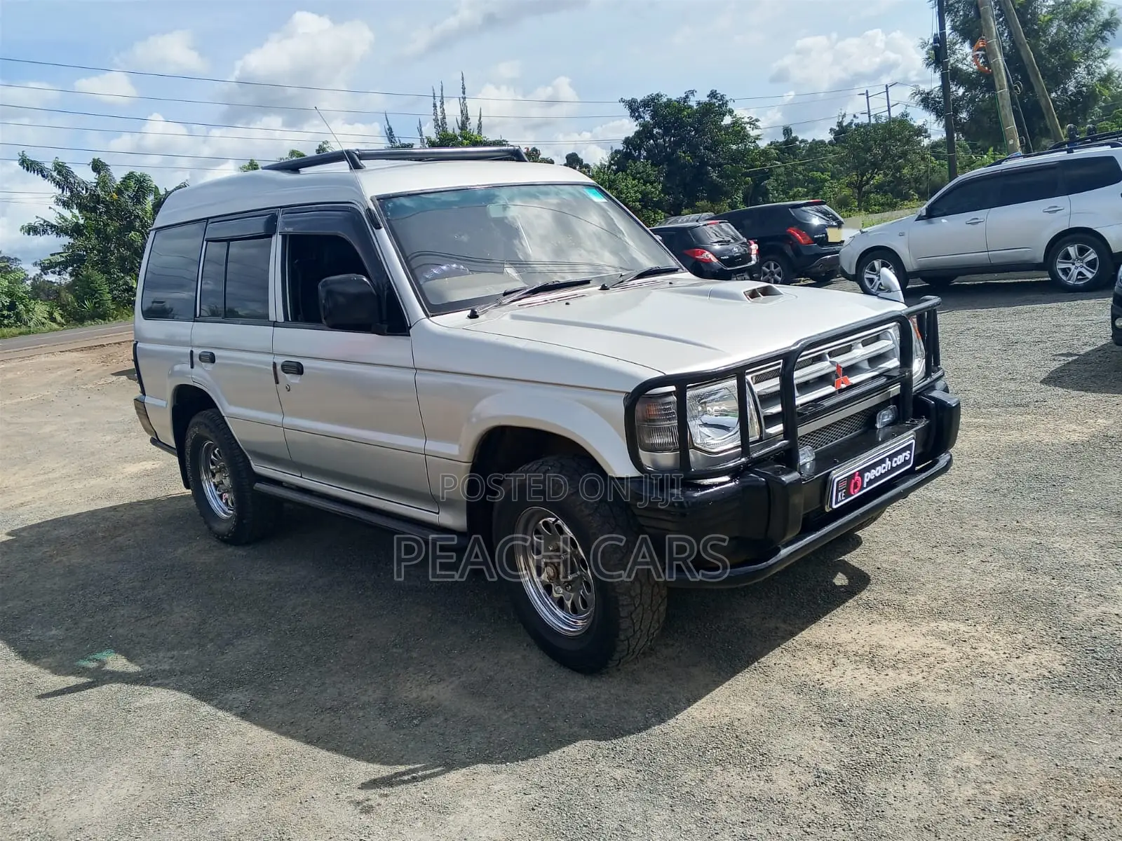 Mitsubishi Pajero Junior 1998 Silver