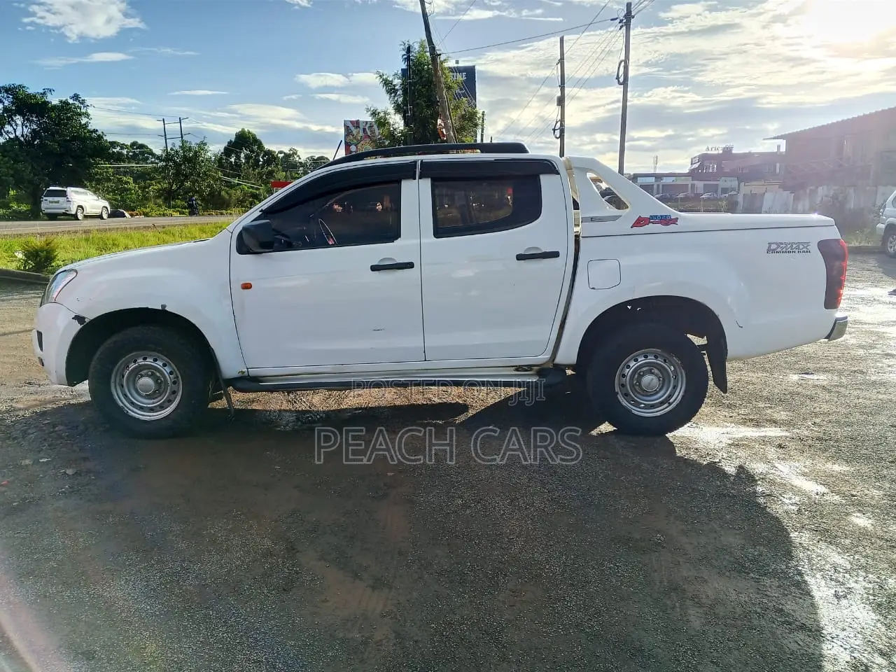 Isuzu D-MAX 2014 White