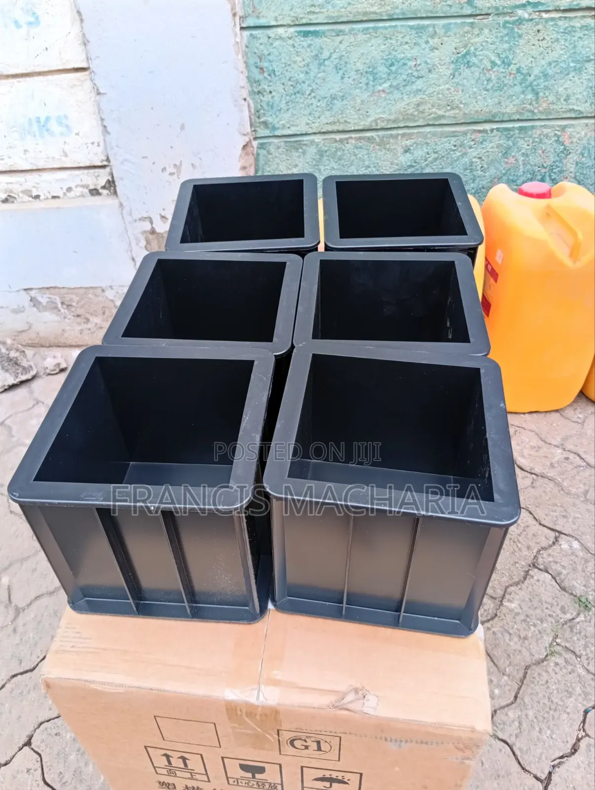 Concrete Cube Moulds/ Plastic Cubes