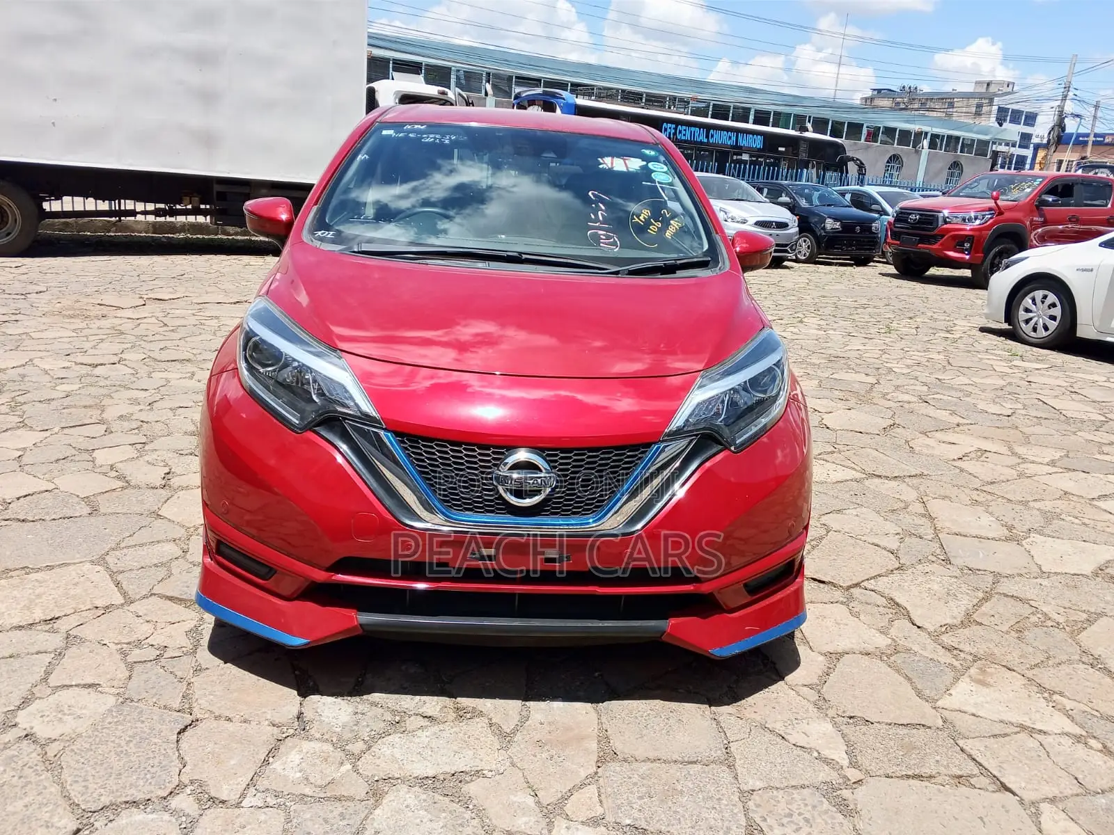 Nissan Note 2018 Red
