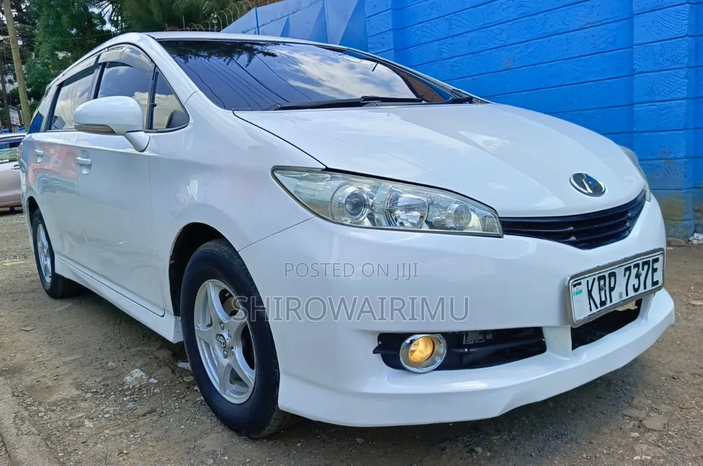 Toyota Wish 2015  White 