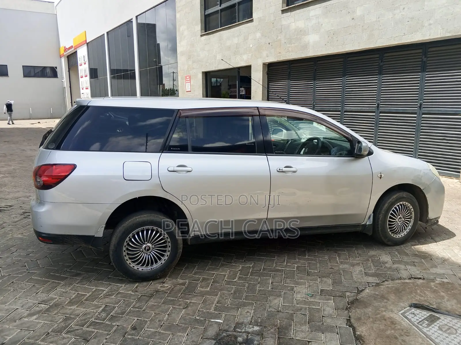 Nissan Wingroad 2011 Silver