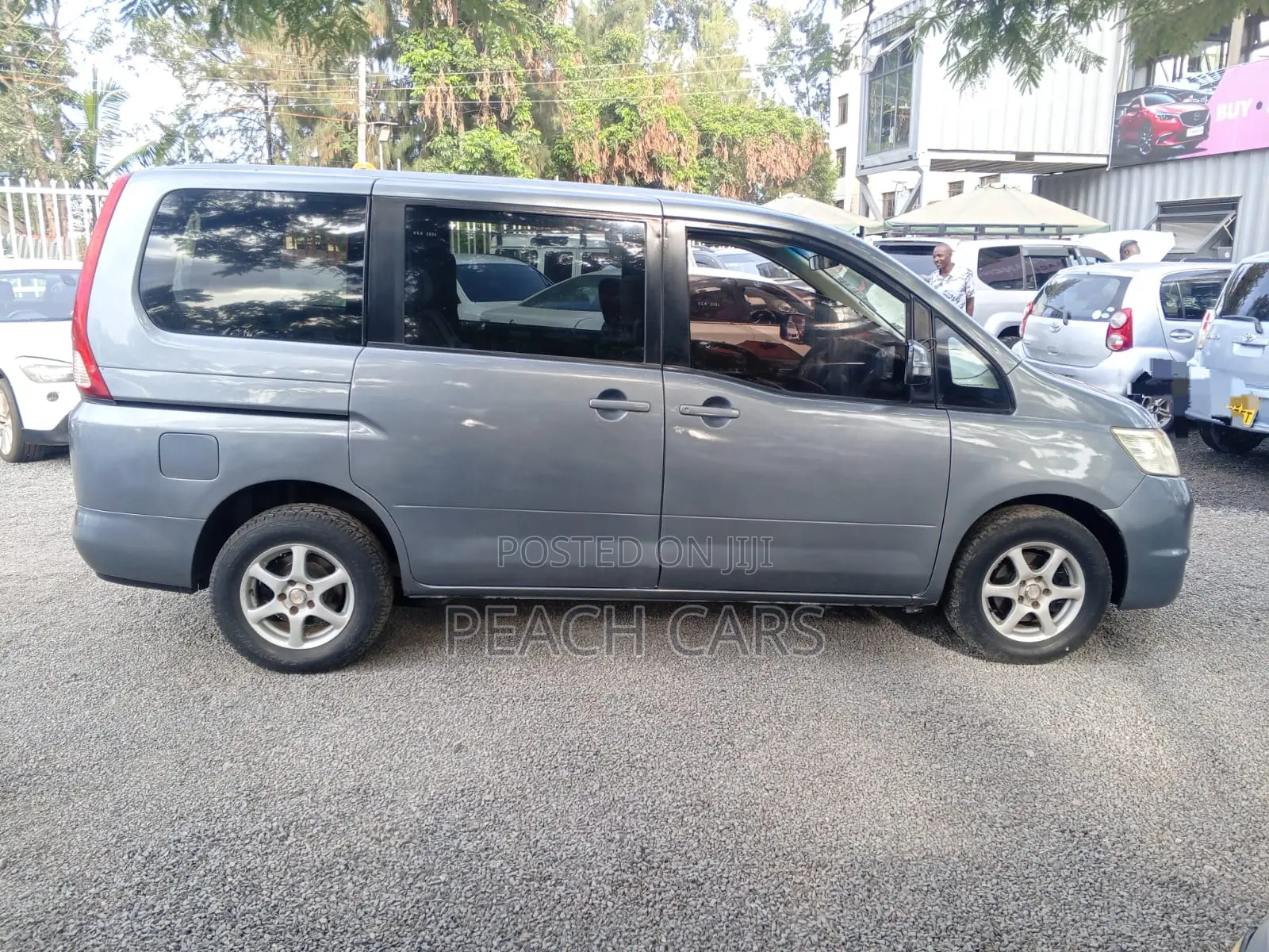 Nissan Serena 2009 Gray