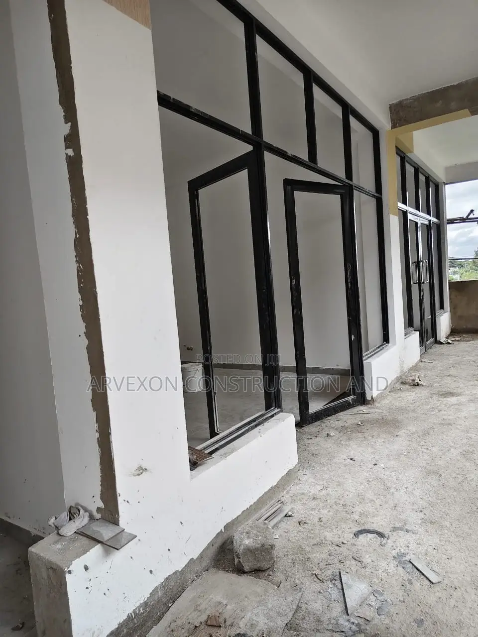Modern Office Partitioning Services | Glass Aluminium Partition