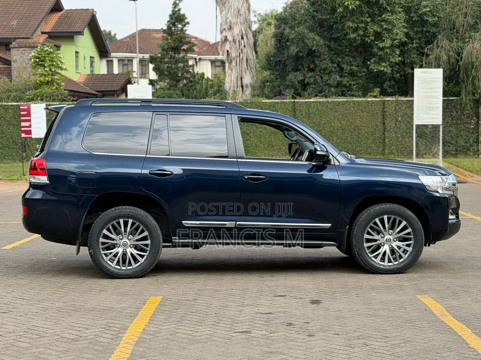 Toyota Land Cruiser 2016 Blue