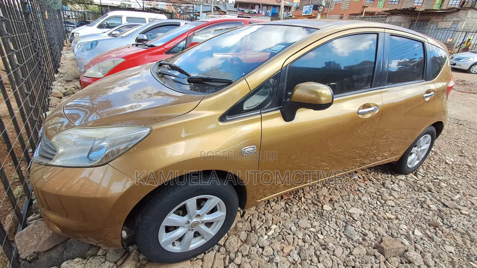 Nissan Note 2013 Gold