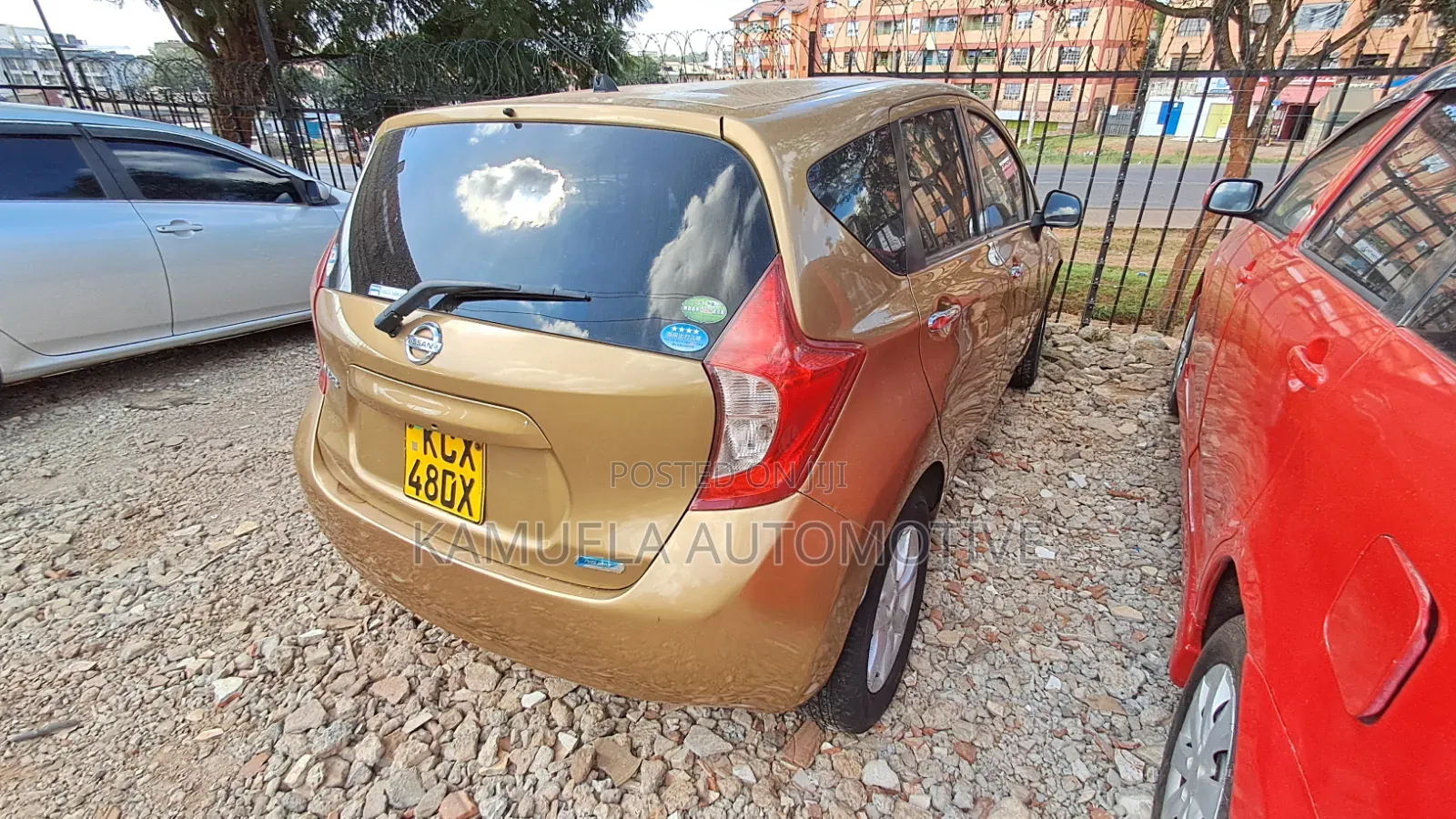 Nissan Note 2013 Gold