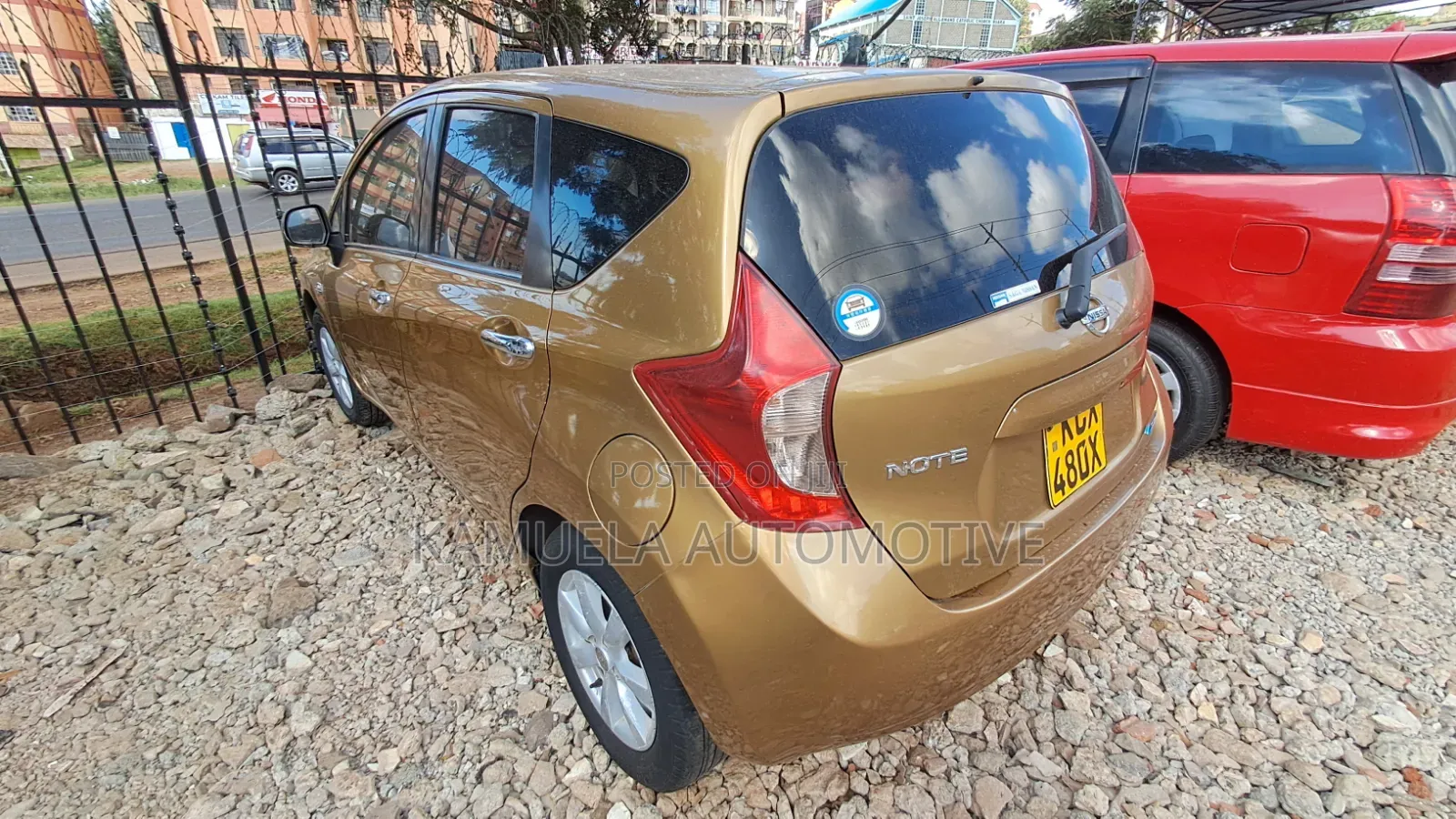 Nissan Note 2013 Gold