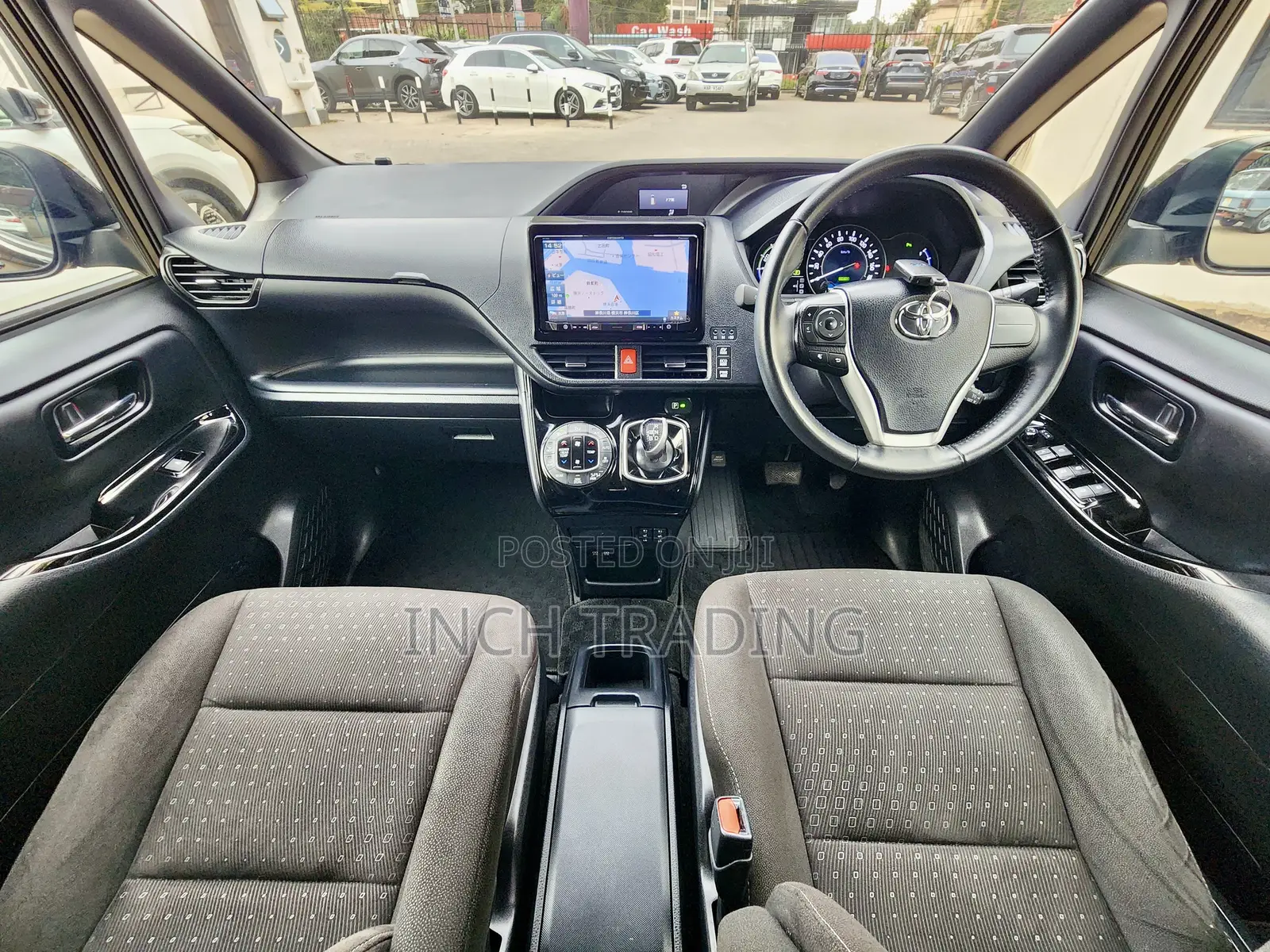 Toyota Noah 1.8 FWD Hybrid (7 seater) 2019 Black