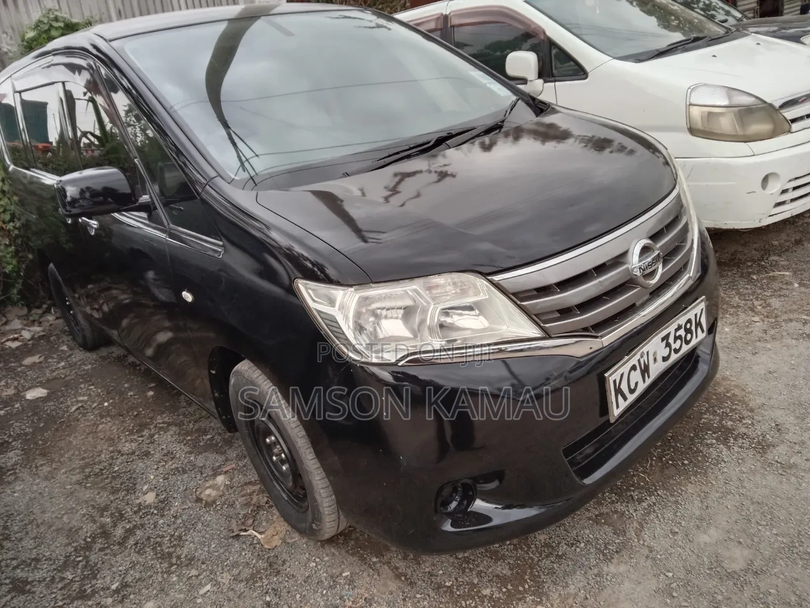 Nissan Serena 2012 Black