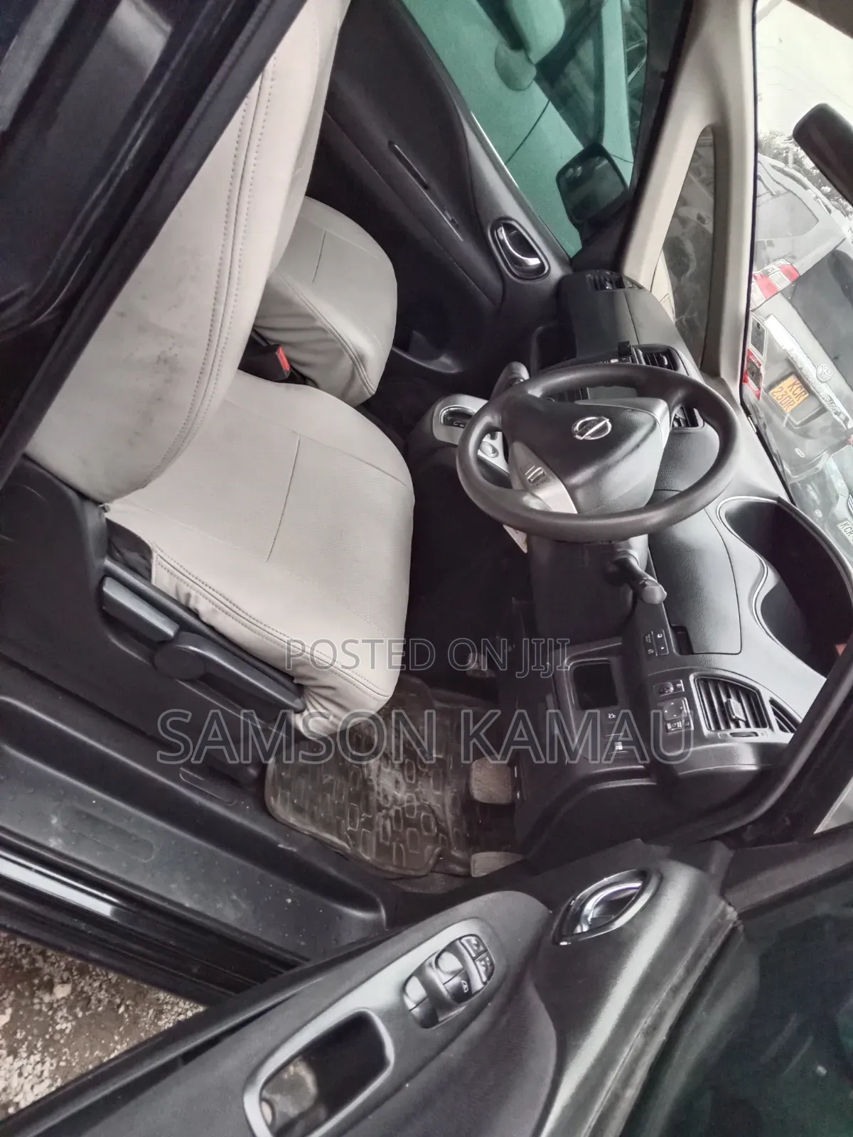 Nissan Serena 2012 Black