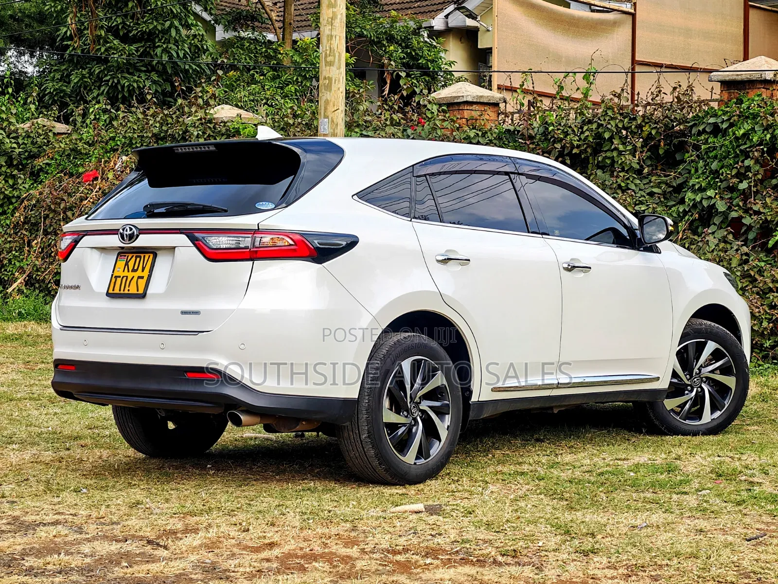 Toyota Harrier 2.0 Turbo 2018 White