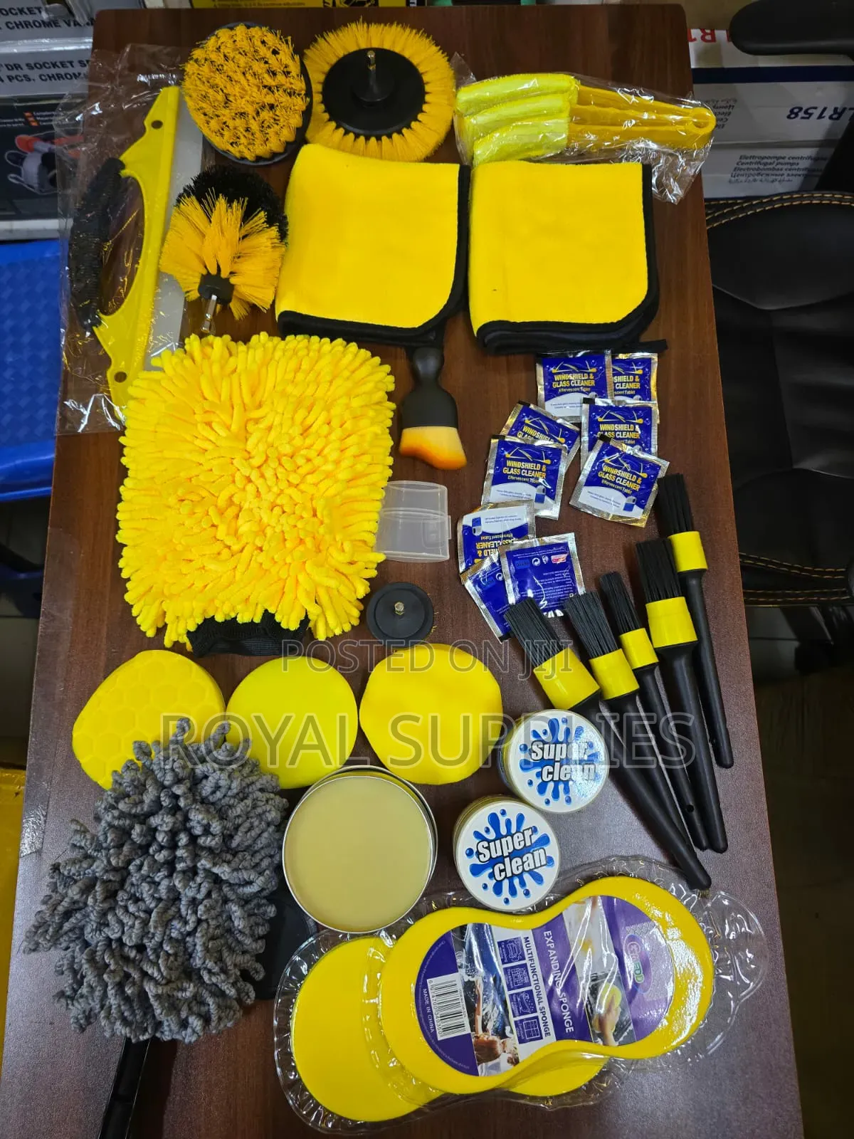 Car Detailing and Cleaning Brush Set