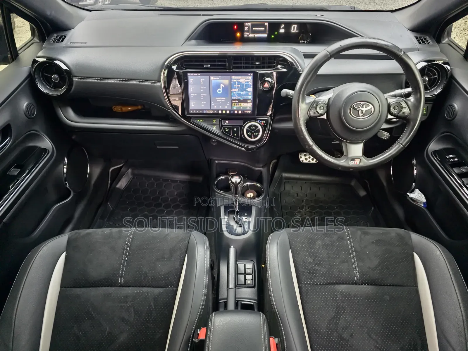 Toyota Aqua 2019 White