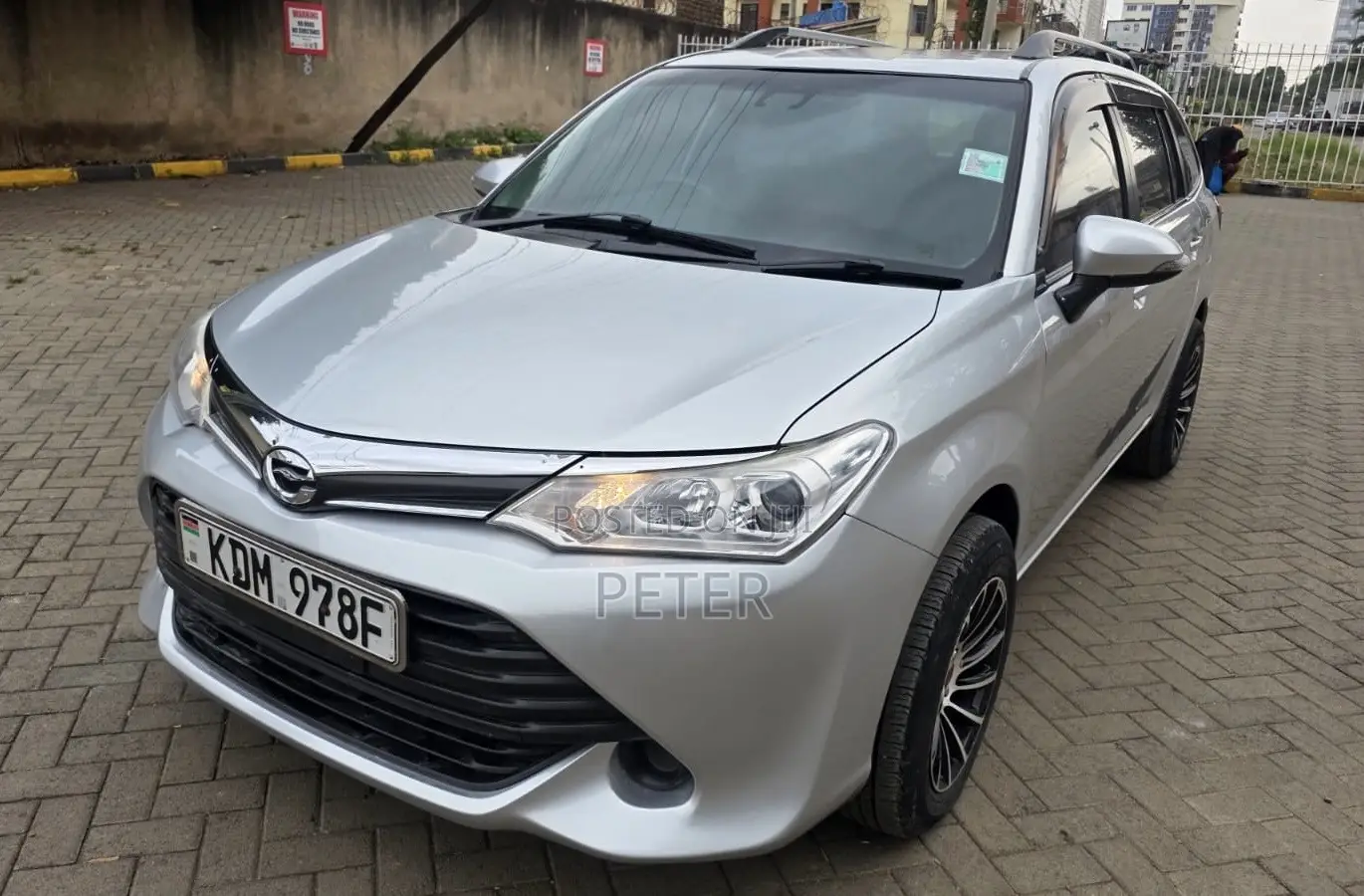 Toyota Corolla Fielder 2016 Silver