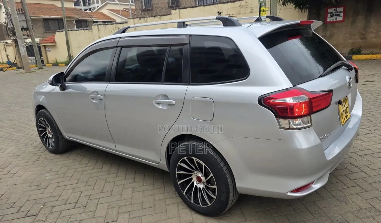 Toyota Corolla Fielder 2016 Silver