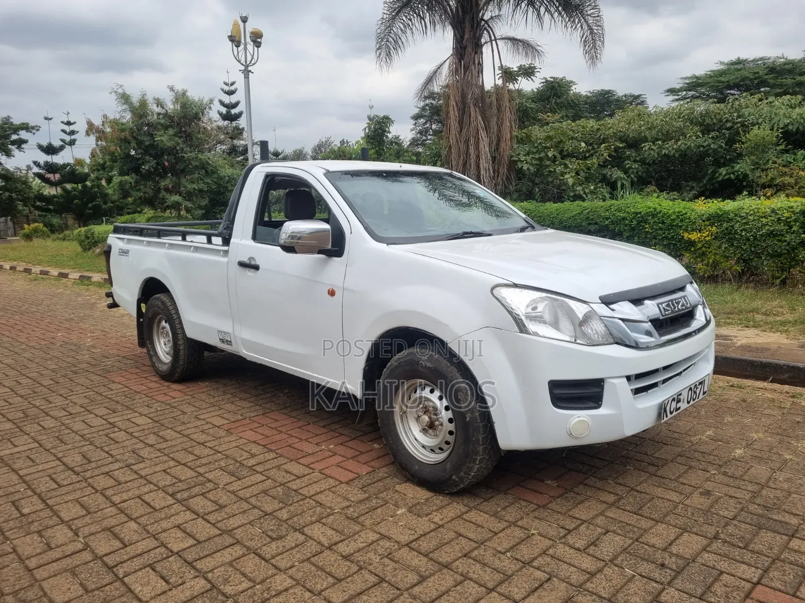 Isuzu D-MAX 2014 White