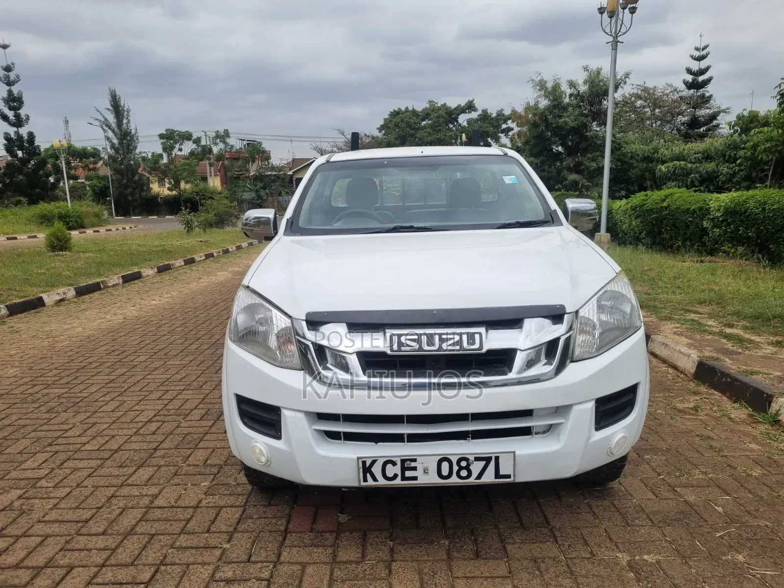 Isuzu D-MAX 2014 White