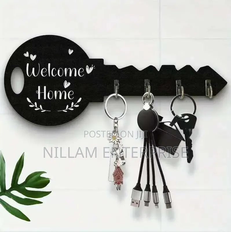 Wall Mounted Decorative Wooden Key Organizer*