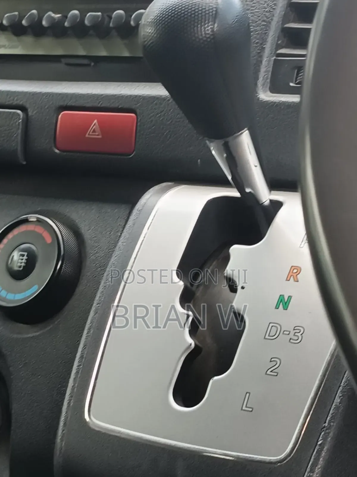 Toyota HiAce 2015 Beige