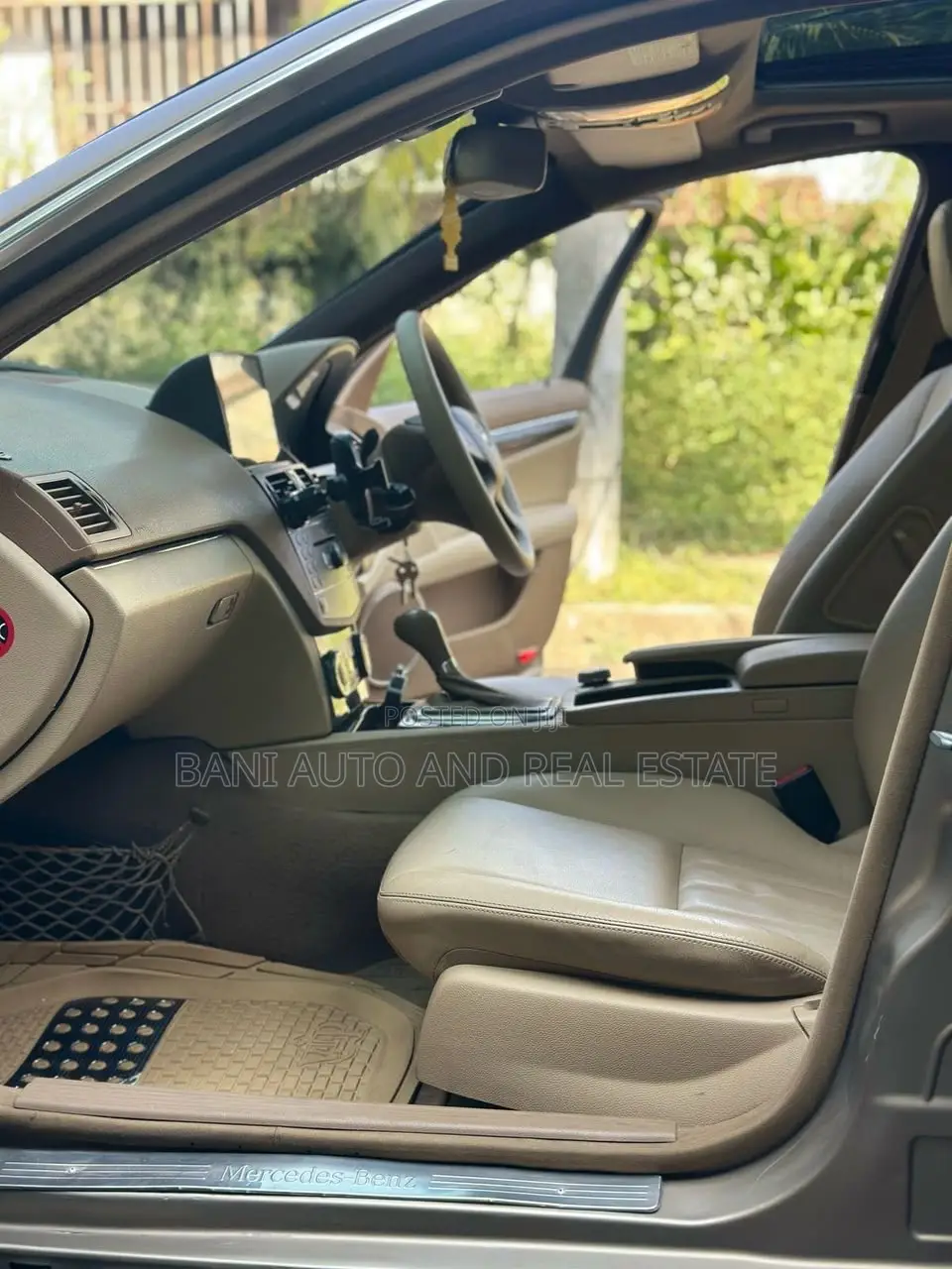 Mercedes-Benz C200 2007 Brown