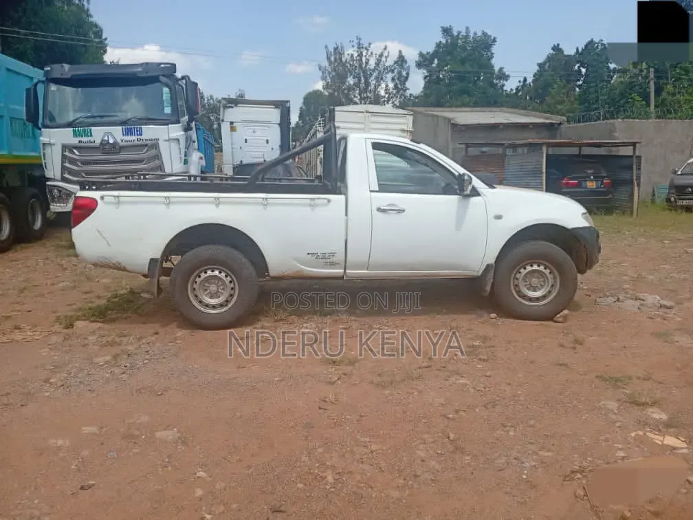 Mitsubishi L200 Single Cab 2.5 TD 4WD 2009 White