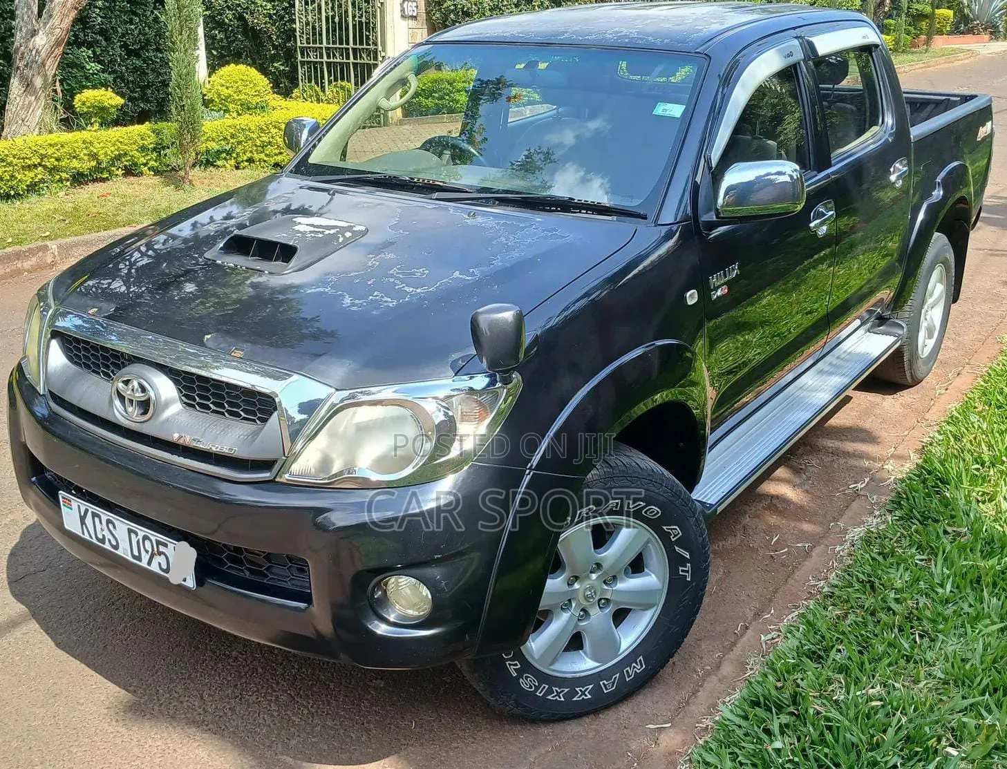 Toyota Hilux 2011 Black