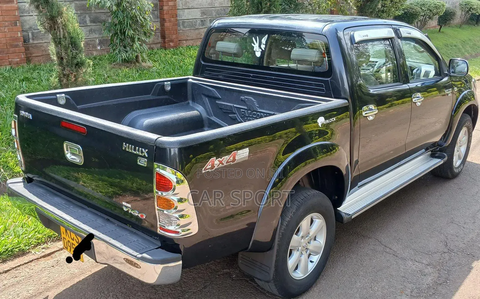 Toyota Hilux 2011 Black
