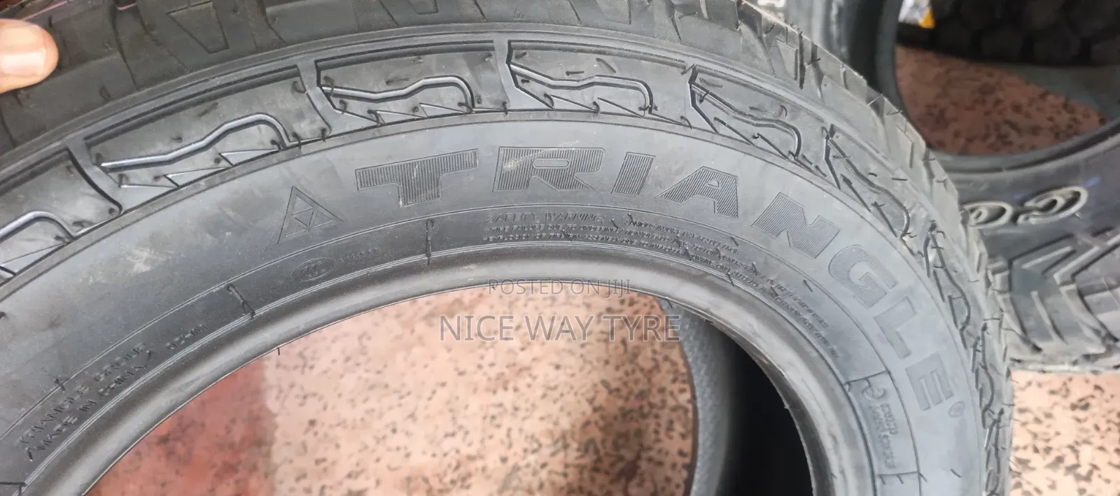 225/65r17 Triangle