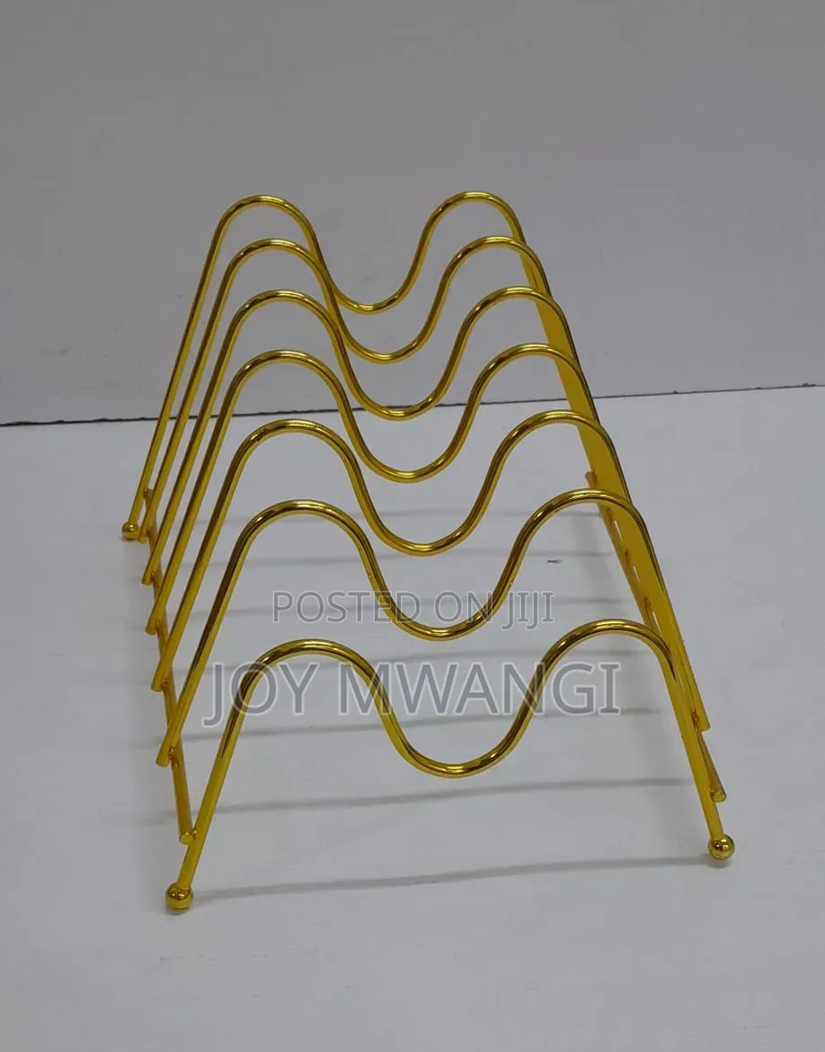 Gold Plates Stand