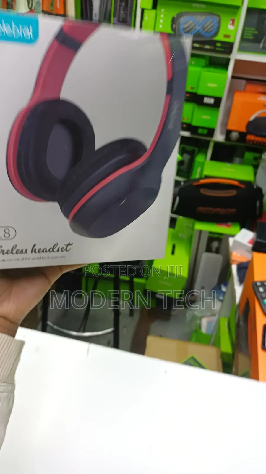 Celebrat A18 Wireless Bluetooth Headphones Extra Bass - Black