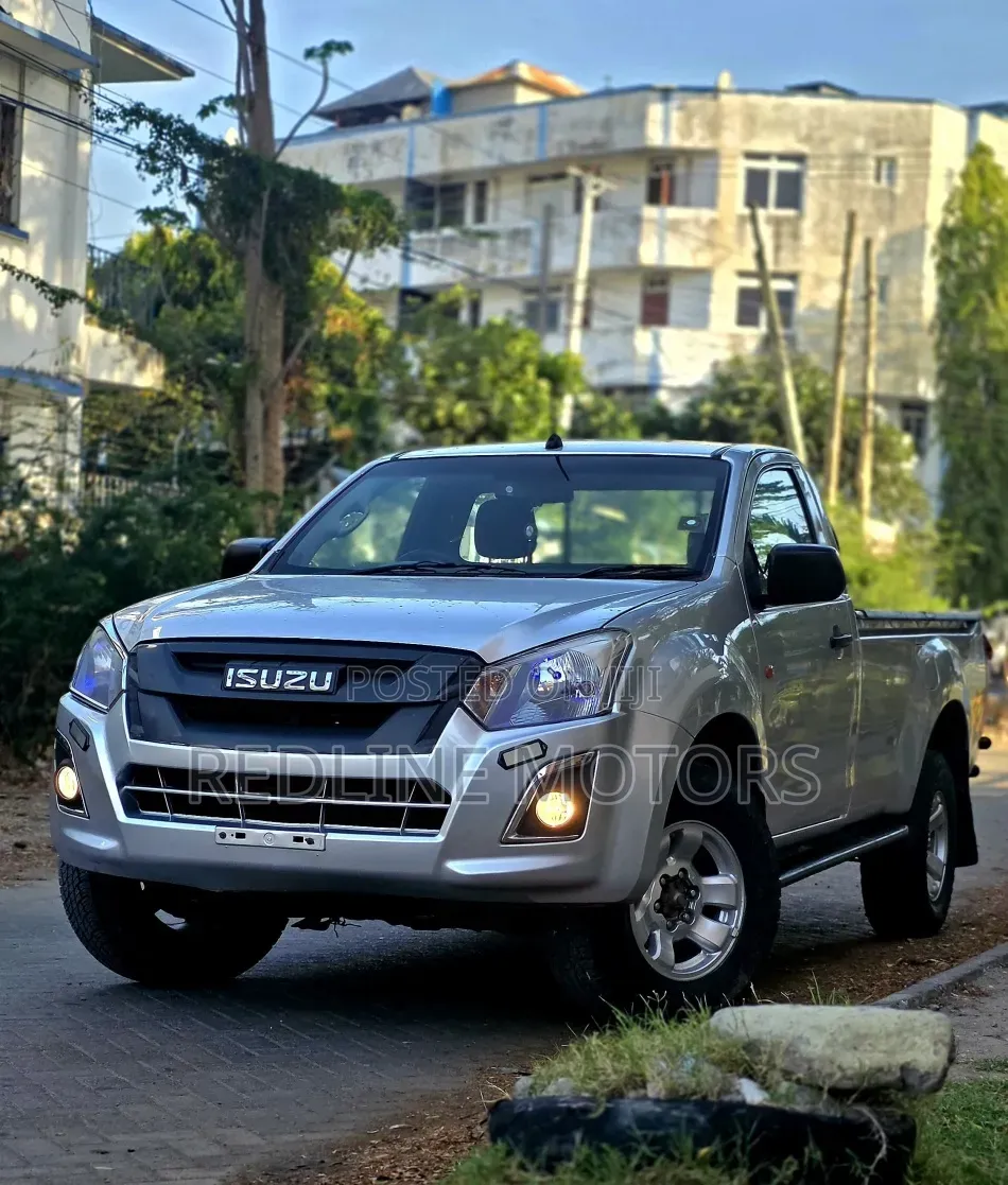 Isuzu D-MAX 2021 Silver