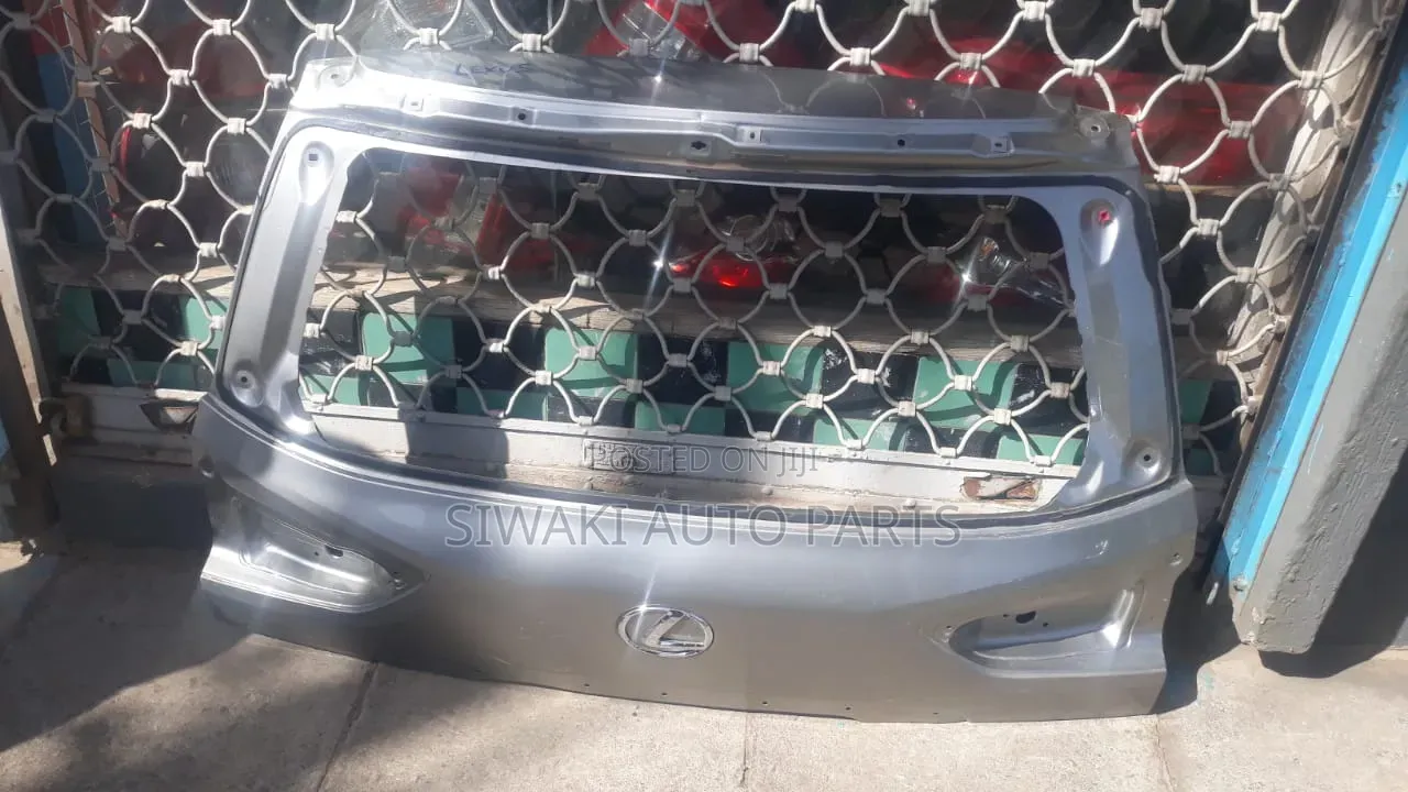 Lexus Lx 570 Upper Boot