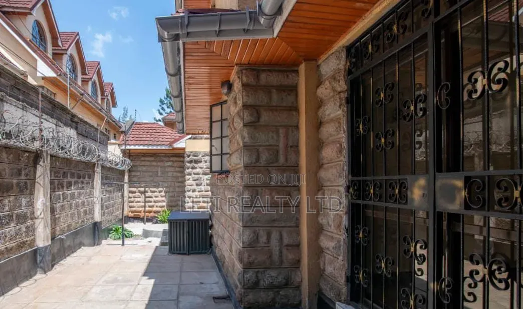 5bdrm Townhouse/Terrace in Kileleshwa for sale