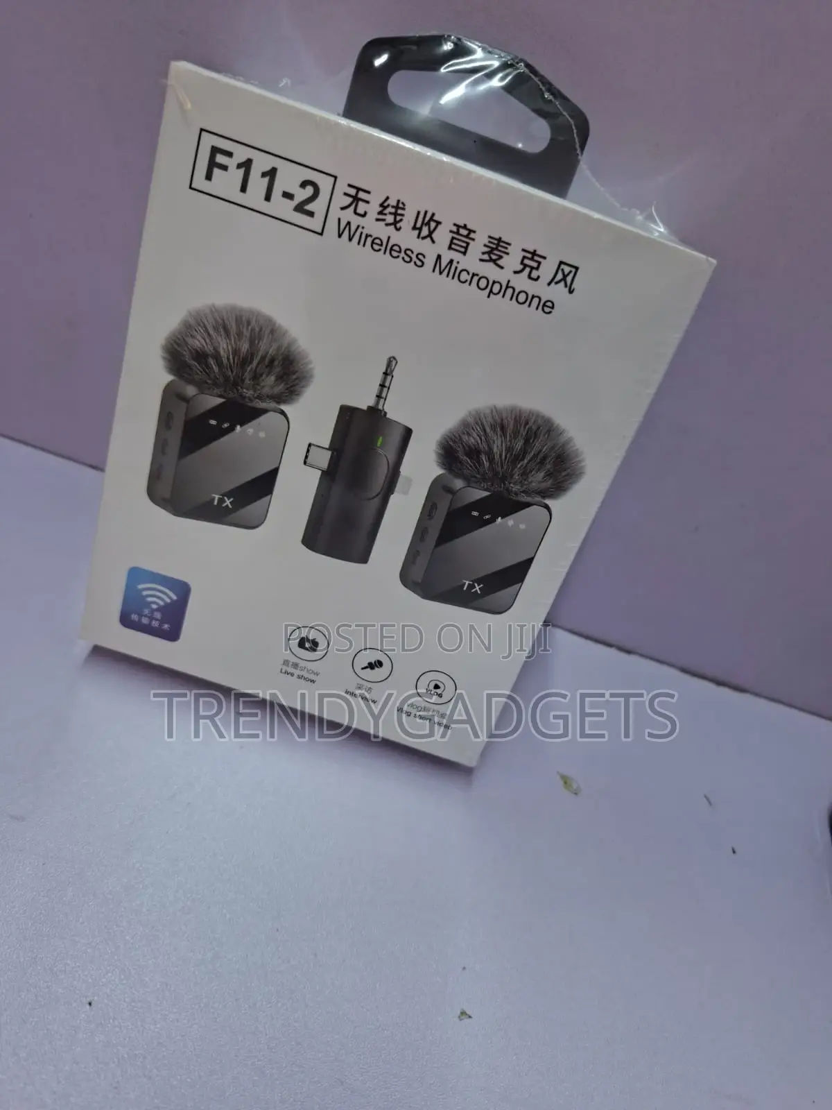 F11-2 Clip-on Wireless Microphone for Live Streaming