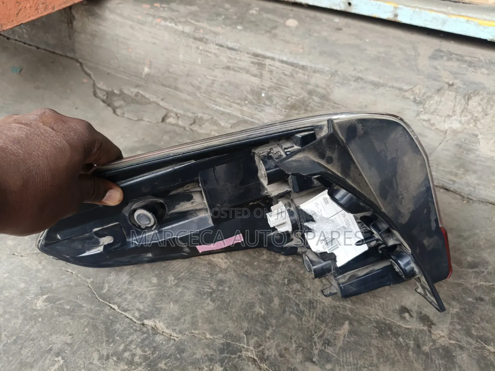 Tailight Honda Fit Shuttle Black Shade.
