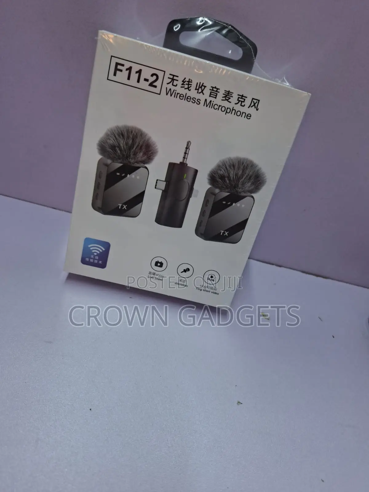 F11-2 Wireless Lavalier Mic for Vlogging and Interviews