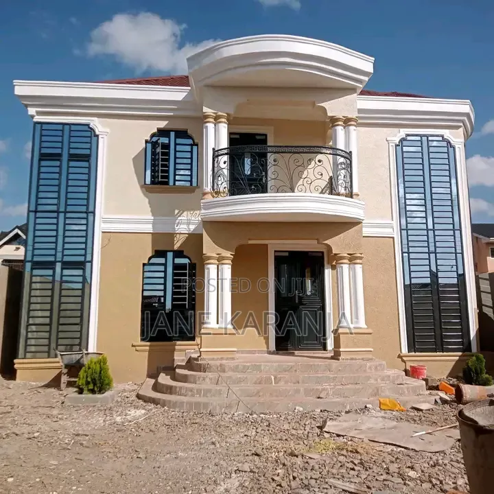 4bdrm Mansion in Salama, Makongeni / Thika for sale