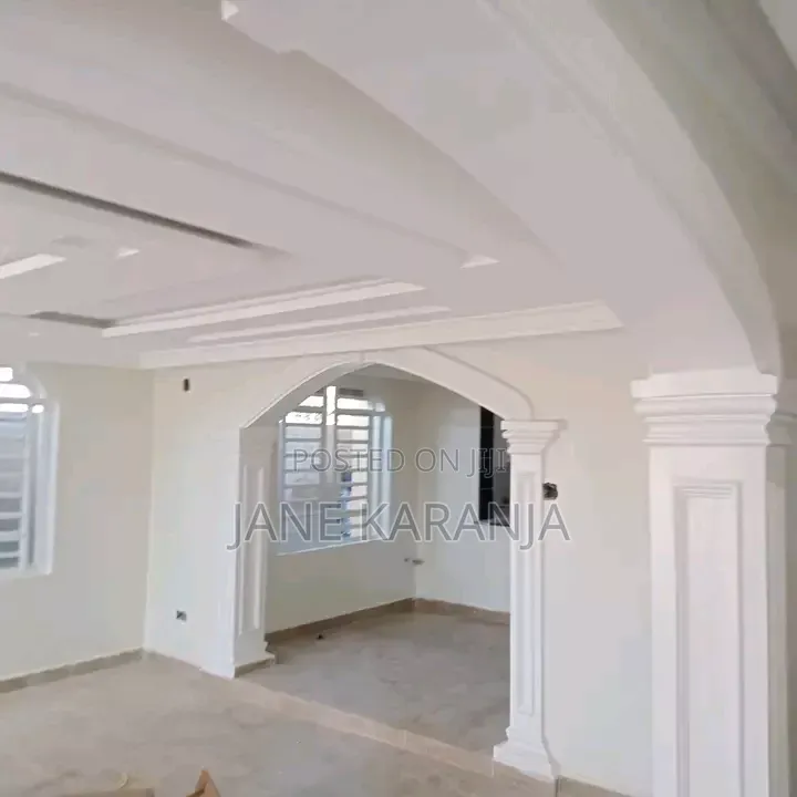4bdrm Mansion in Salama, Makongeni / Thika for sale