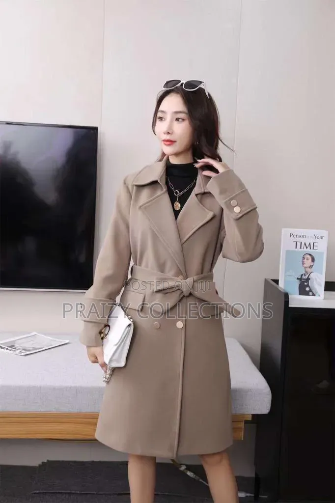 Beautiful Ladies Double Breast Trenchcoat