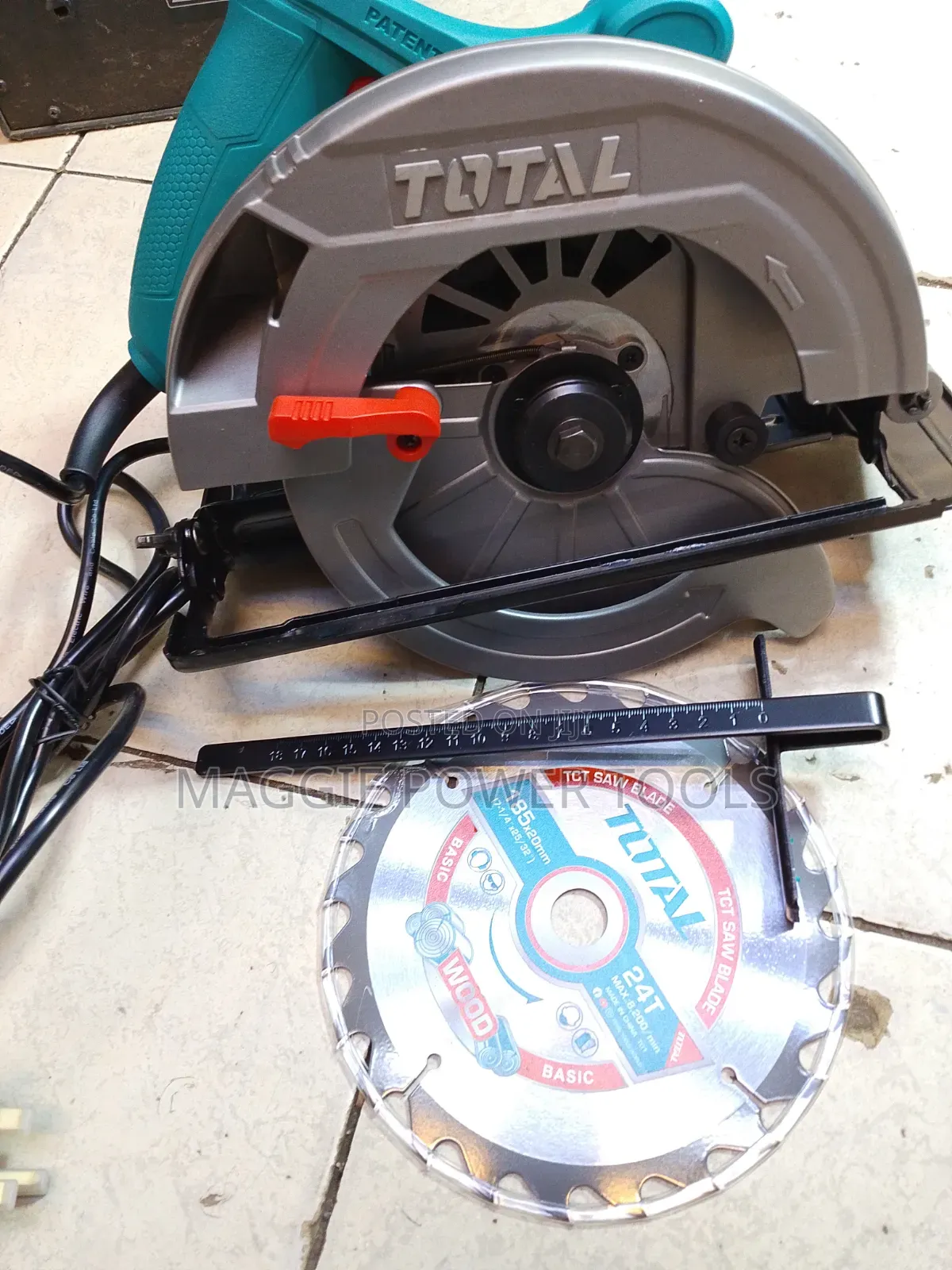 Well Performing and Heavy Duty 1200w Total Circular Saw