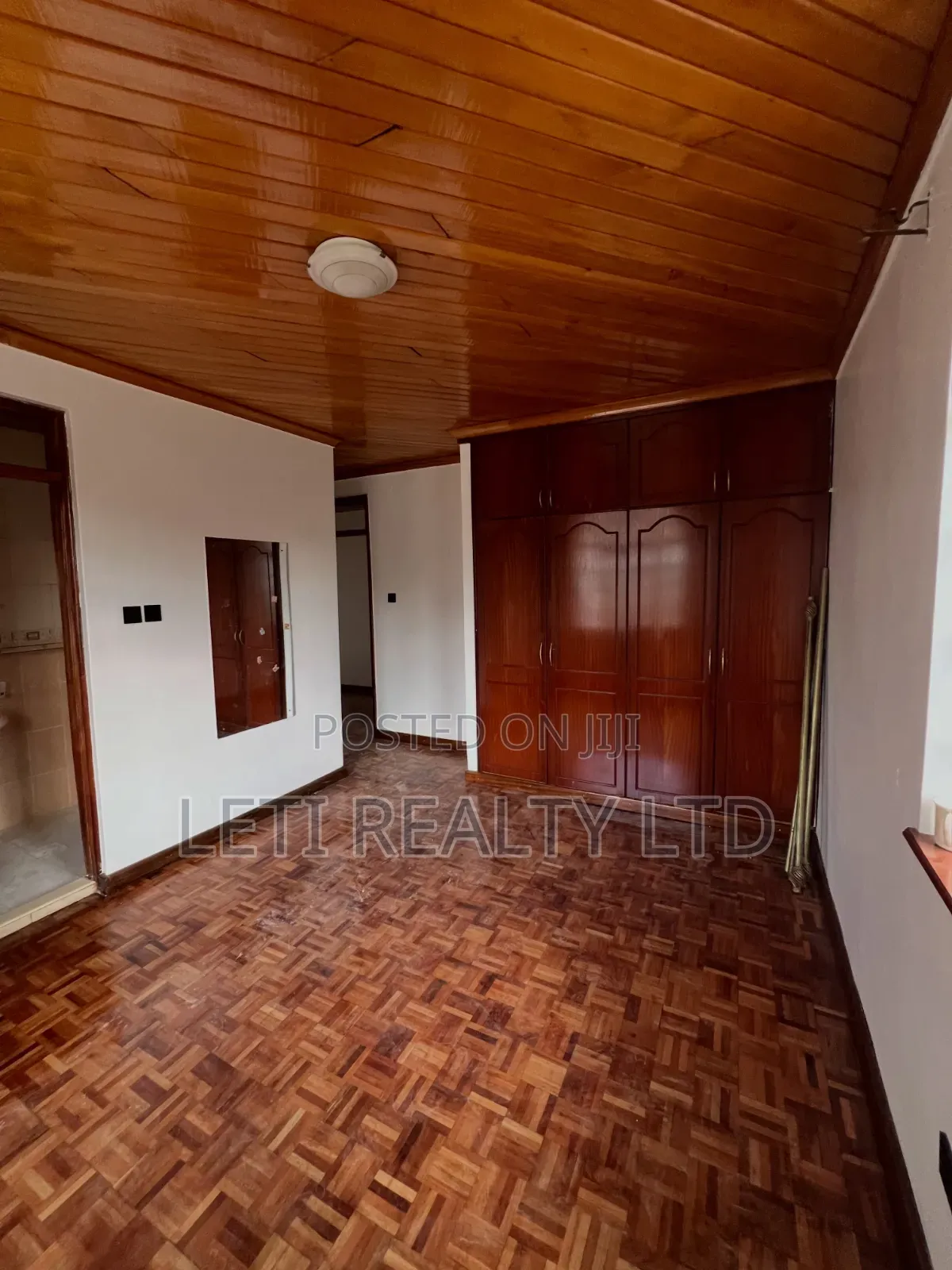4bdrm Townhouse / Terrace in Muthangari for rent
