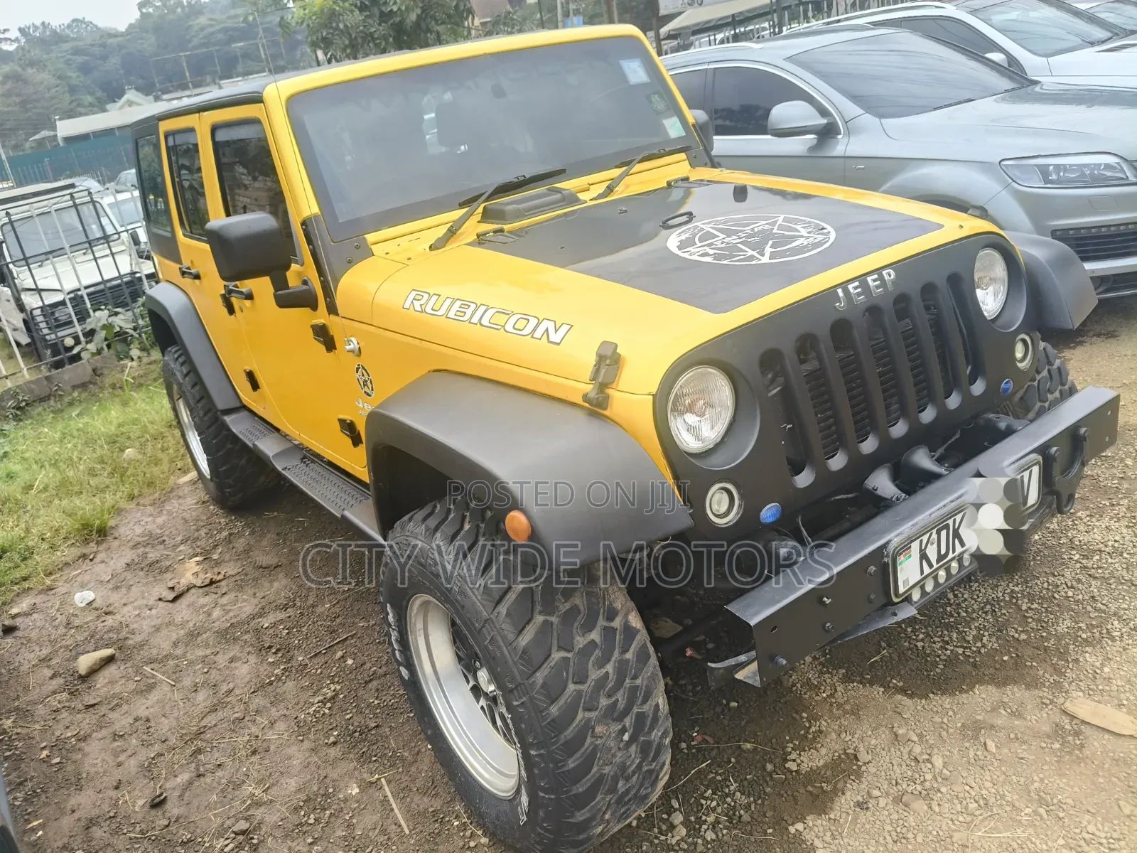 Jeep Wrangler Rubicon 2010 Yellow