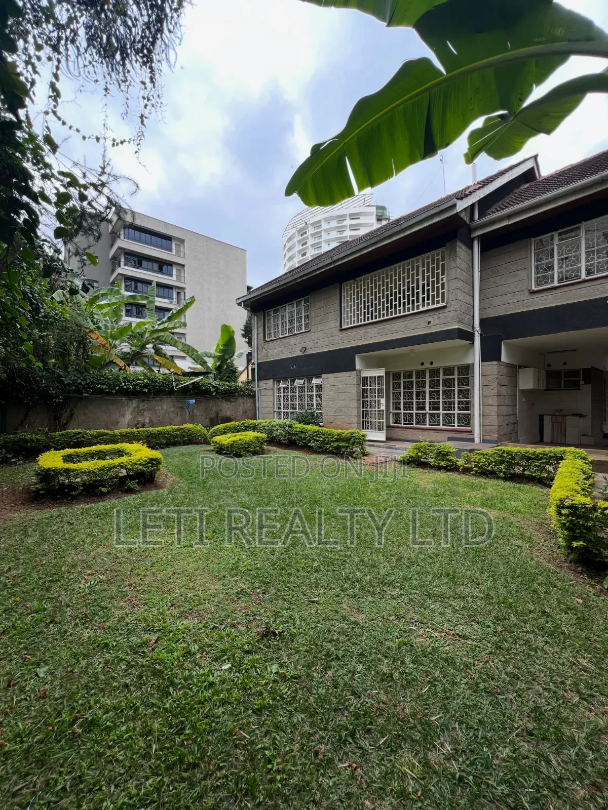 4bdrm Townhouse / Terrace in Hurlingham for rent