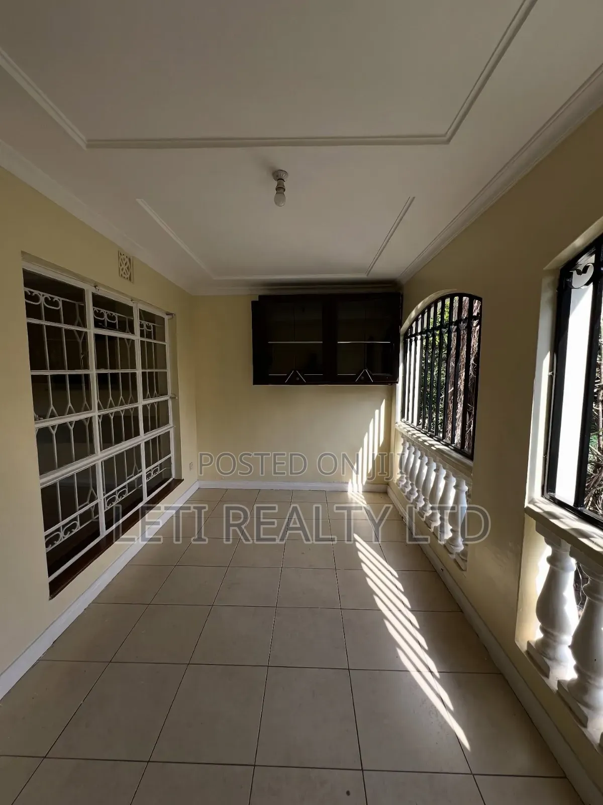 5bdrm Townhouse / Terrace in Valley Arcade for rent