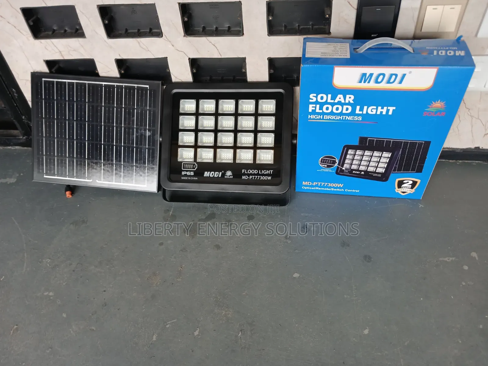 Modi 300w Watt Led Solar Floodlight