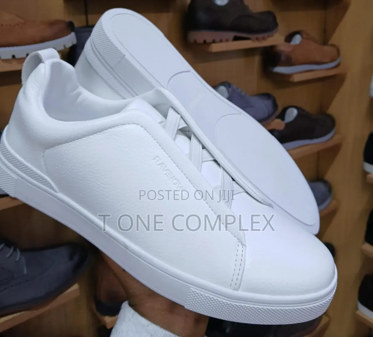 Original Raveiow White Laceless Mens Leather Sneakers